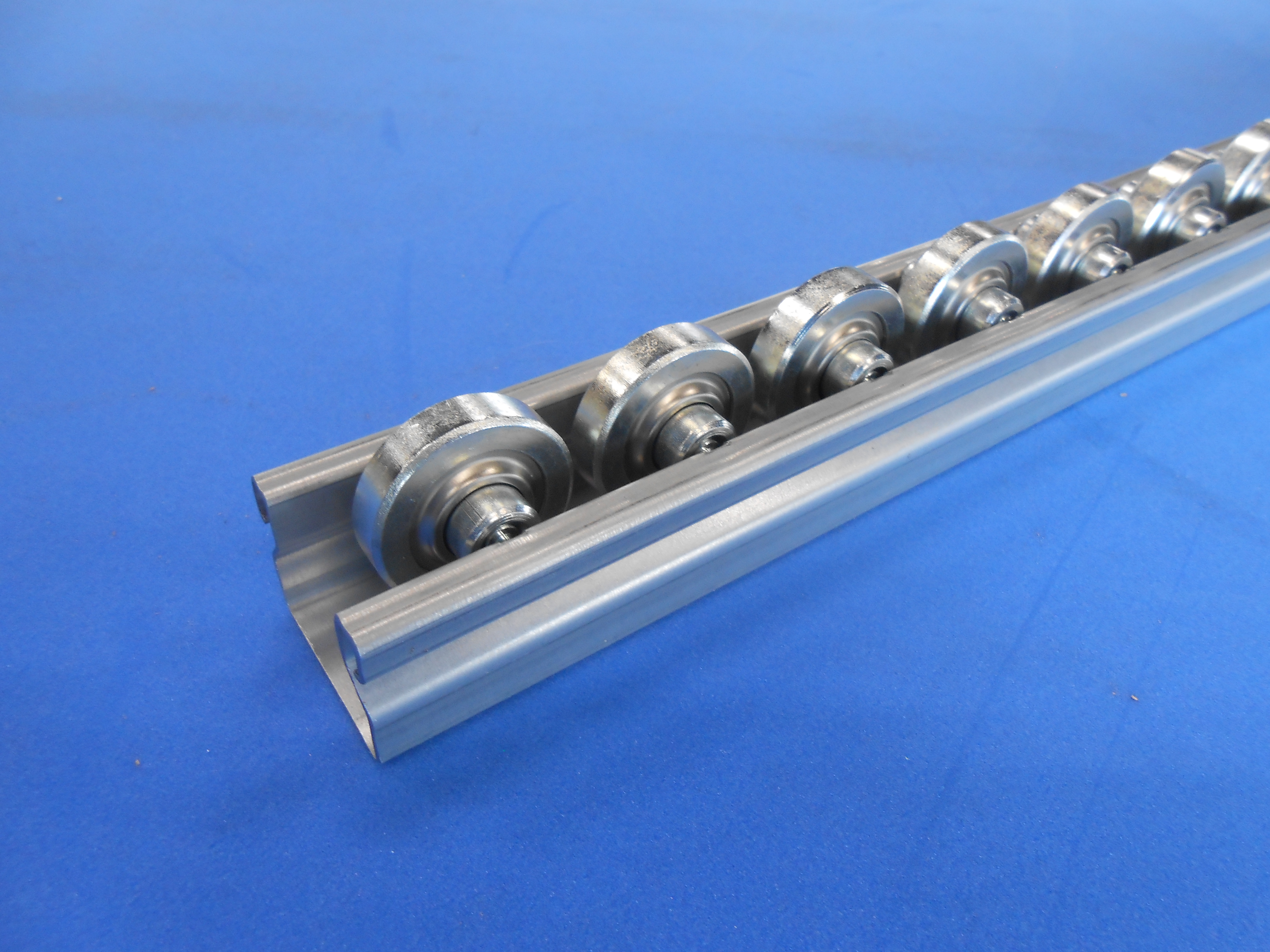 削り出しホイールシンクルキャリア