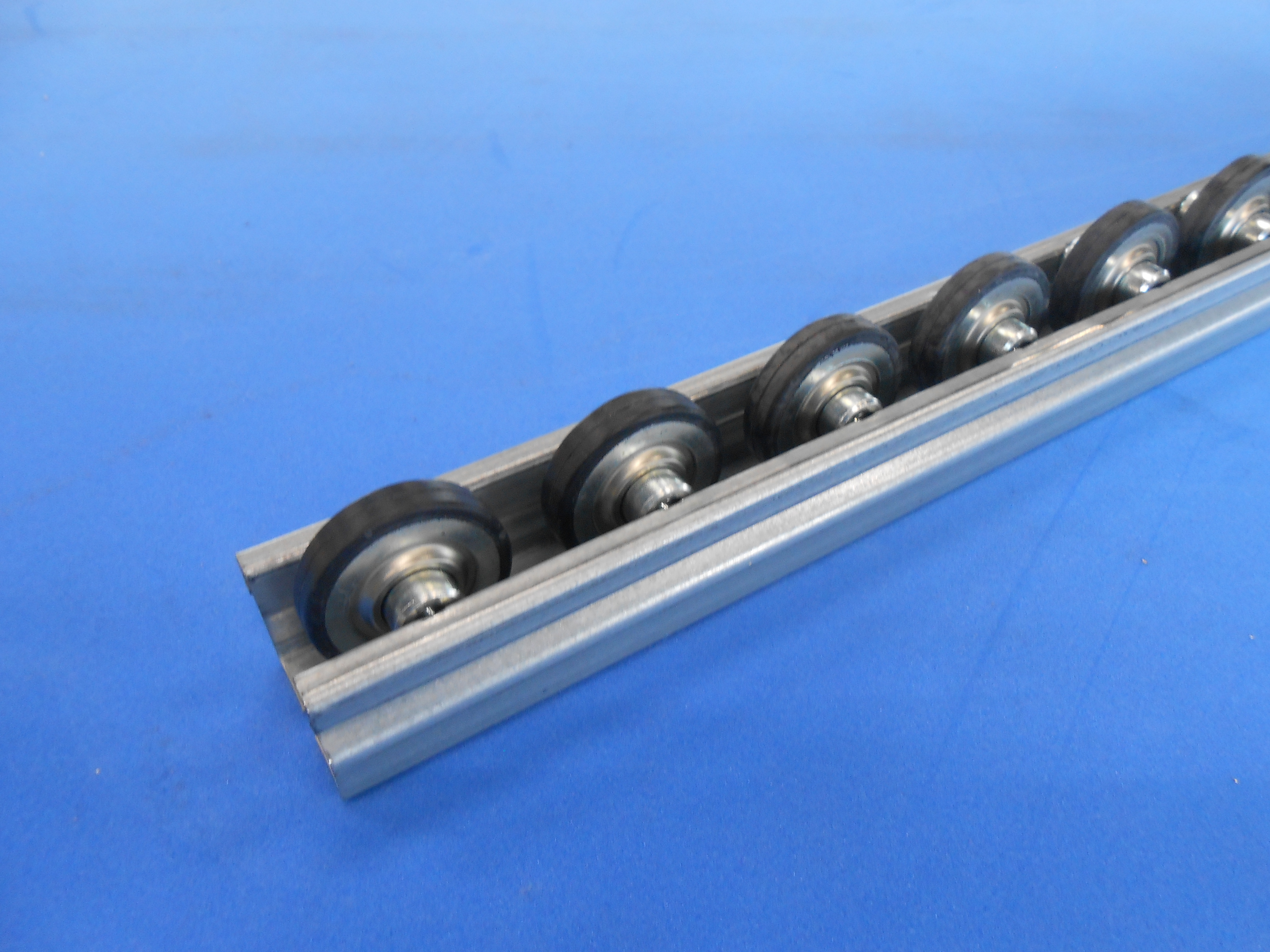 ゴムライニングホイールシンクルキャリア